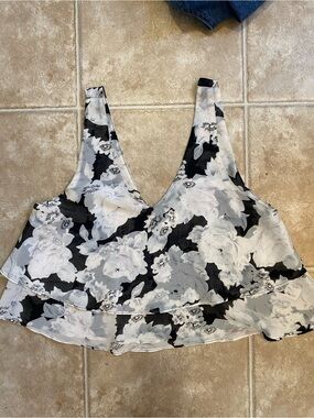 Garage Flowy Crop Top